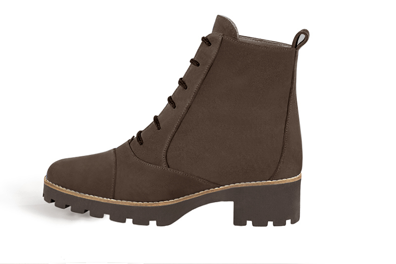 Chocolate brown women's ankle boots with laces at the front. Round toe. Low rubber soles. Profile view - Florence KOOIJMAN